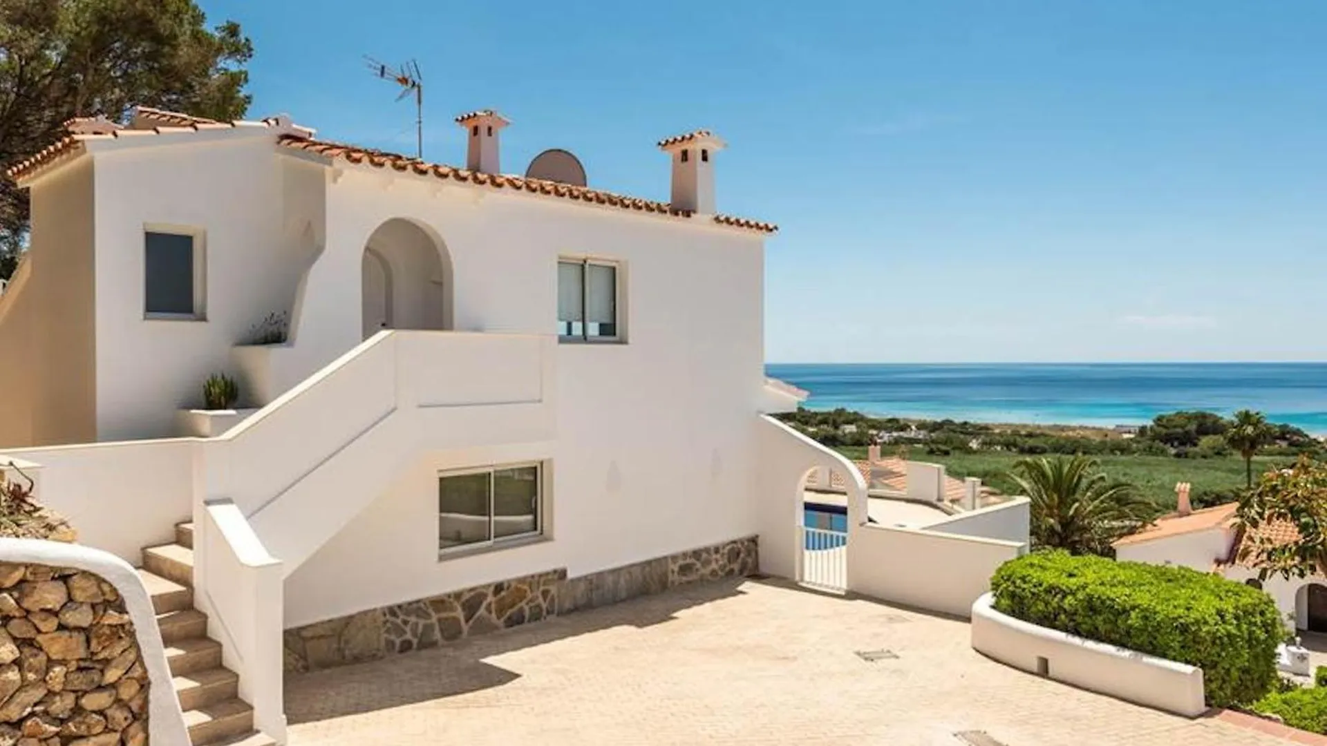 Opulent Son Bou Villa 5 Bedrooms Villa Alis Central Panoramic Sea Views Luxurious Interiors