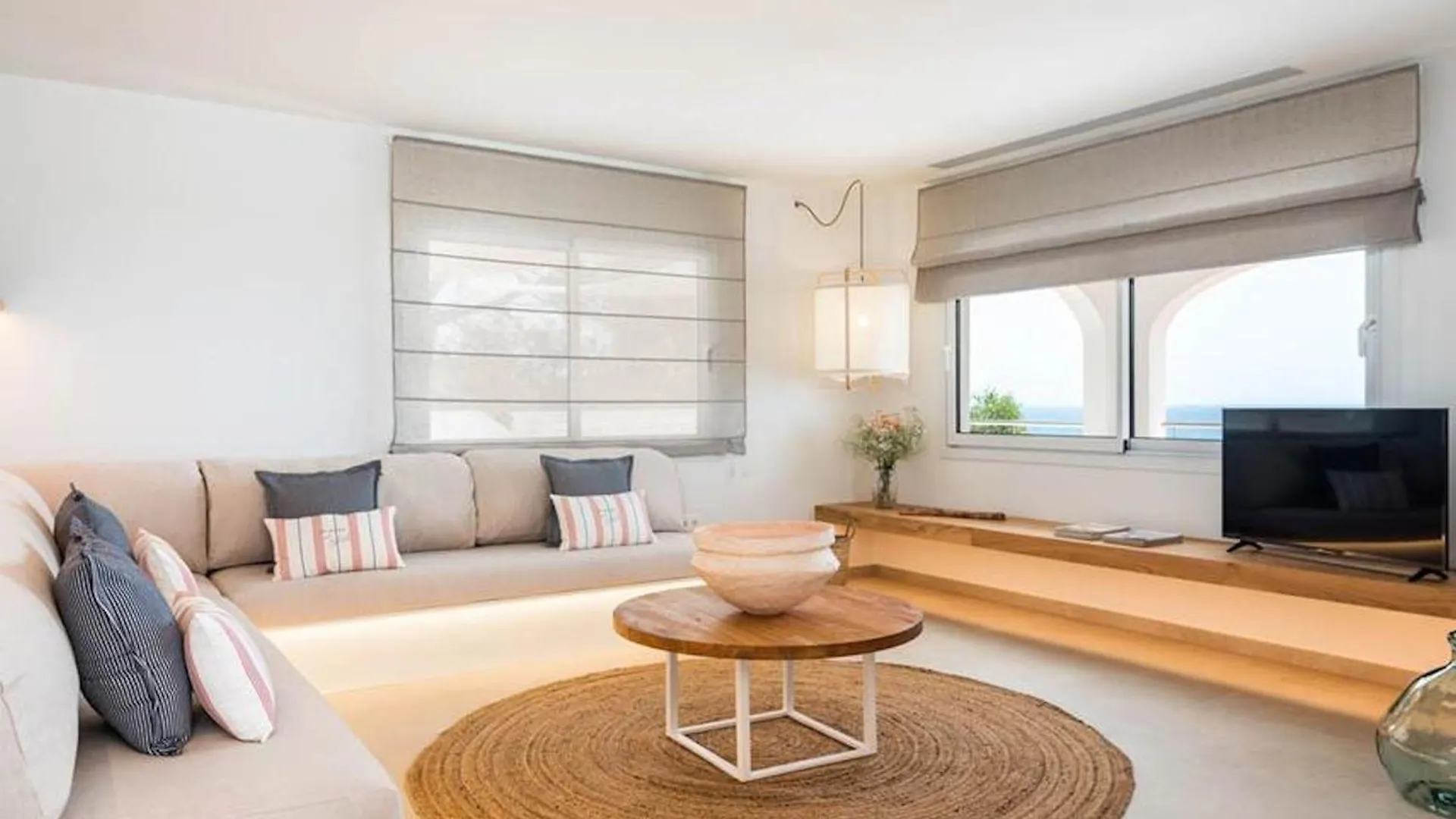 Opulent Son Bou Villa 5 Bedrooms Villa Alis Central Panoramic Sea Views Luxurious Interiors