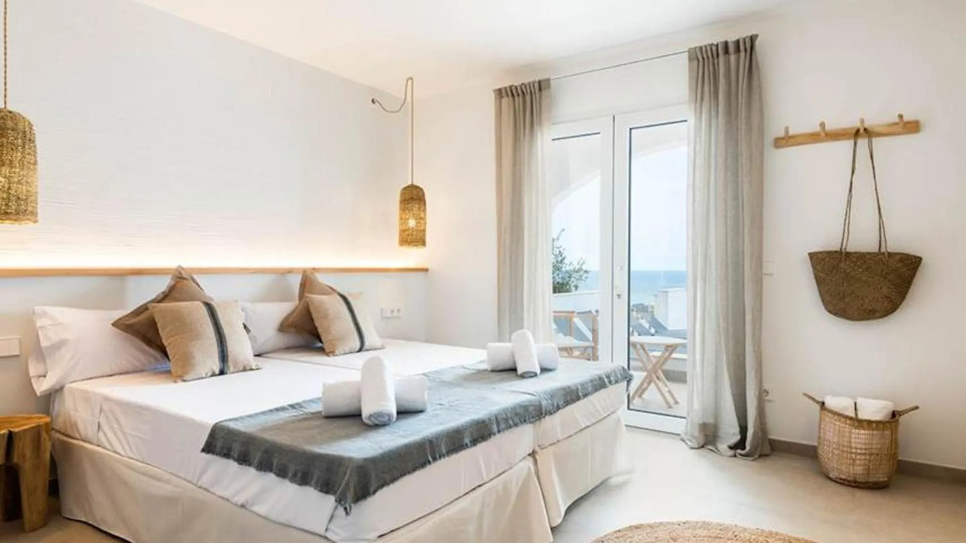Opulent Son Bou Villa 5 Bedrooms Villa Alis Central Panoramic Sea Views Luxurious Interiors Spain