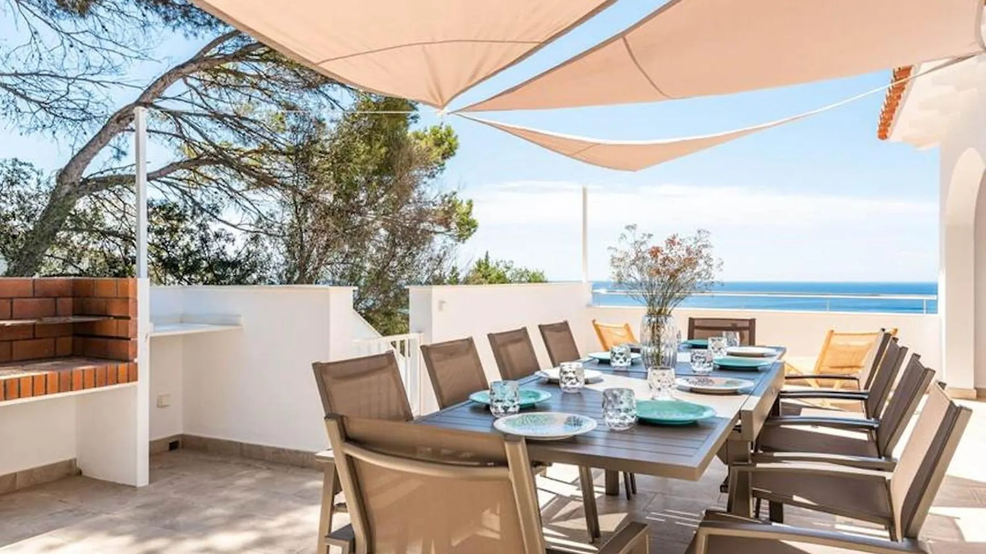 Opulent Son Bou Villa 5 Bedrooms Villa Alis Central Panoramic Sea Views Luxurious Interiors 0*,  Hiszpania